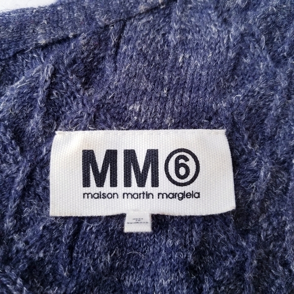 MM6 Maison Martin Margiela | Knit Scallop - Picture 2 of 13